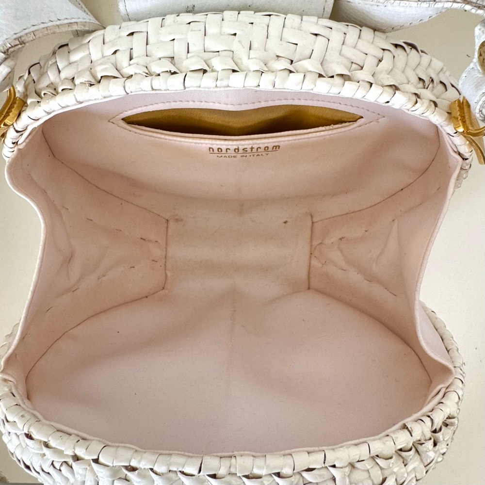 Vintage Nordstrom Made in Italy White Lacquered Wicker Hardcase Bag - Picture 4 of 16